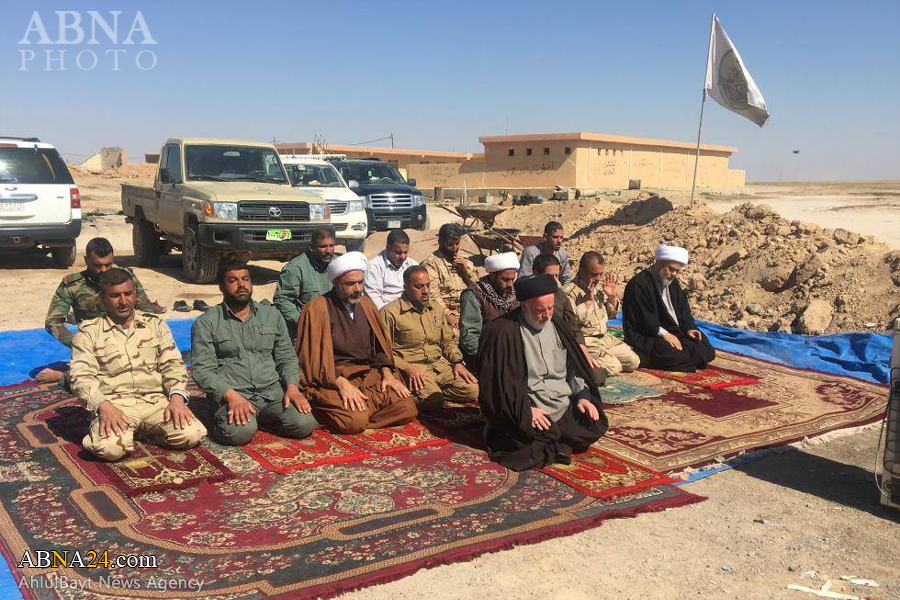   مسئولان و خادمان حرم حضرت عباس(ع) در خطوط مقدم جنگ + تصاویر