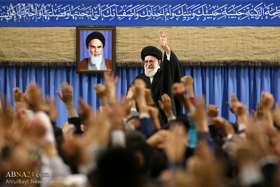 جمعی از مداحان و ذاکران اهل‌بیت(ع) با رهبر معظم انقلاب دیدار کردند + تصاویر