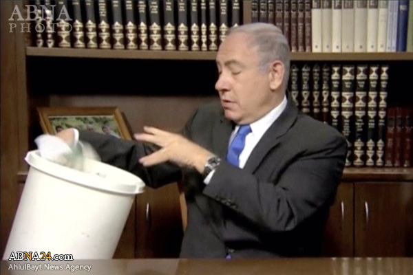 نخست وزیر رژیم صهیونیستی سند سیاسی جنبش حماس را پاره کرد + فیلم و عکس