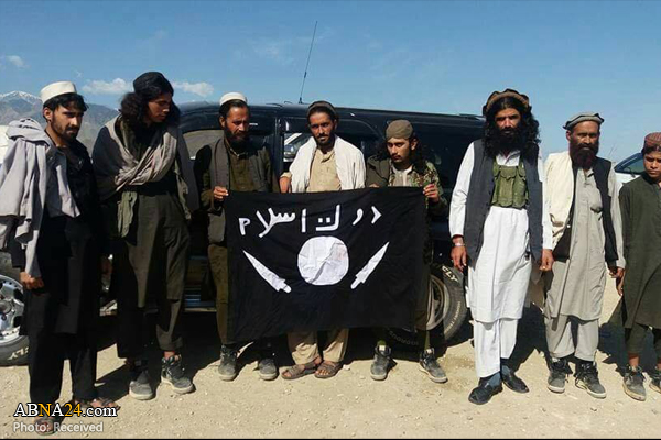 ۱۱عضو داعش در ننگرهار افغانستان به روند صلح پیوستند + عکس
