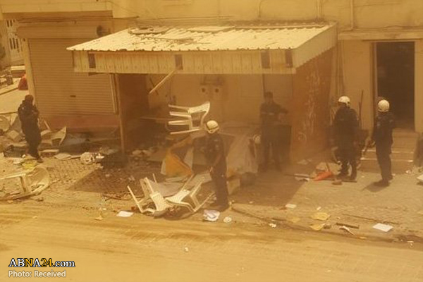 فیلم/ بلدوزرهای آل‌خلیفه در حال تخریب محل تجمع شیعیان مقابل منزل شیخ عیسی قاسم