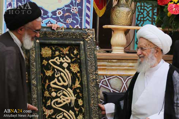 از خدمات قرآنی آیت‌الله مکارم شیرازی در حرم حضرت معصومه(س) تجلیل شد