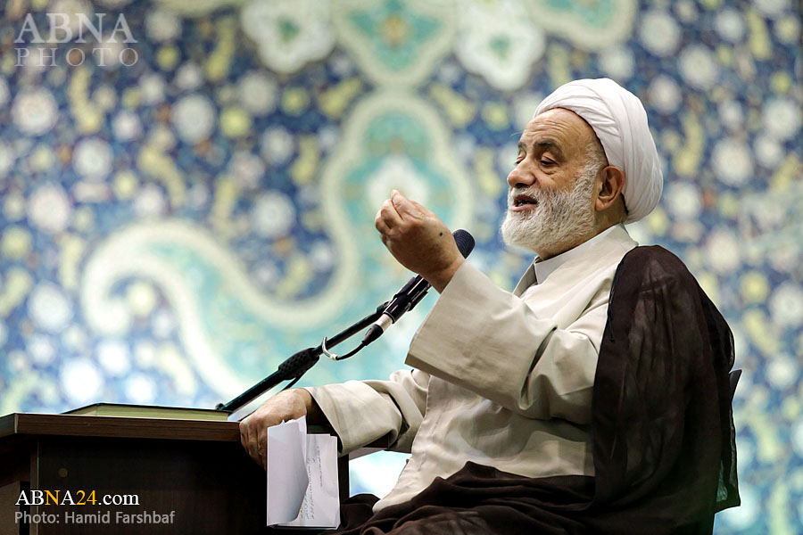 معلمی را با هیچ شغلی عوض نمی‌کنم/ آموزش تحمیلی اثری ندارد