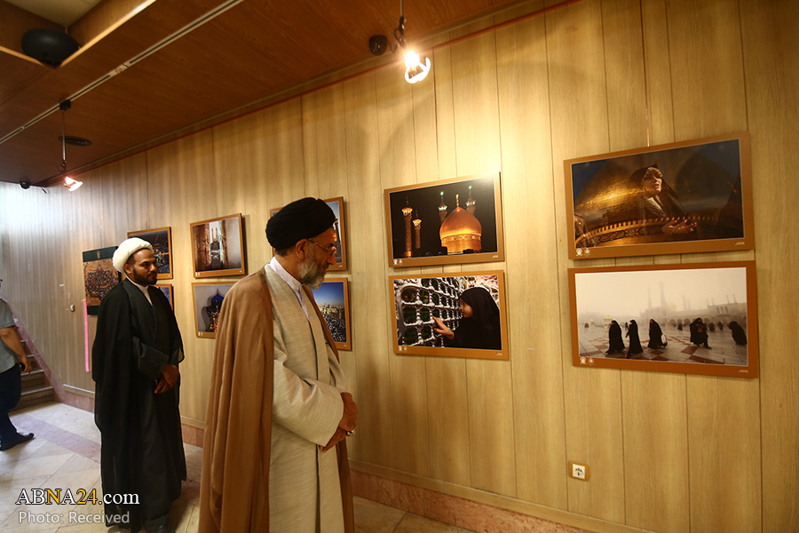 نمایشگاه "بحر کرم" در قم افتتاح شد