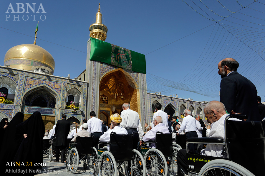 تشرف ۲۲۰۰ سالمند در دهه کرامت رضوی به حرم مطهر رضوی