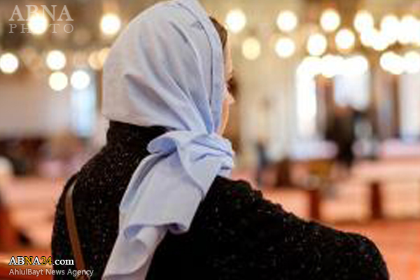 پرداخت جریمه ۸۵ هزار دلاری به بانوی مسلمان در پی کشف حجاب اجباری