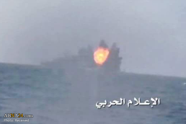 انهدام یک کشتی جنگی امارات در بندر المخاء یمن + فیلم