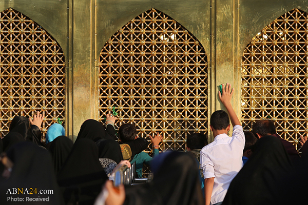 کاروان بی‌سرپرستان بهبهانی به حرم مطهر رضوی مشرف شدند