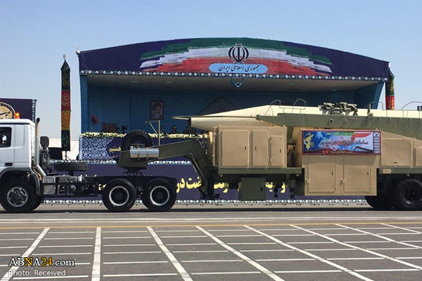 جدیدترین موشک بالستیک ایران با نام "خرمشهر" رونمایی شد/ قابلیت حمل چند کلاهک برای هدف قرار دادن چند هدف + عکس