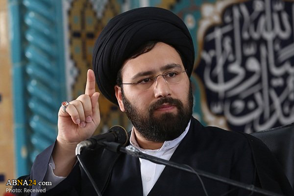رئیس‌جمهور آمریکا از عجز به داد و فریاد افتاده است 