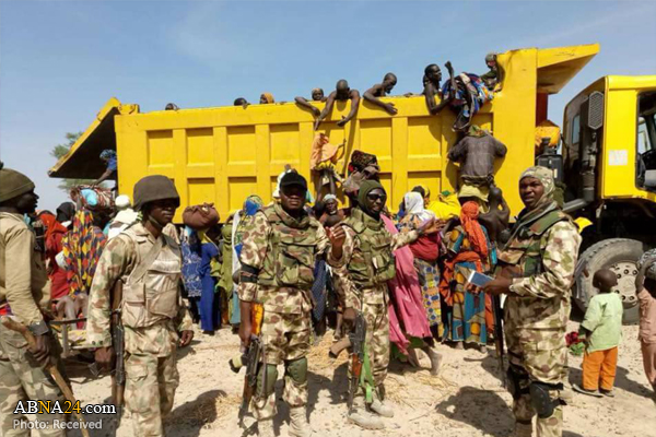 ارتش نیجریه ۲۱۲ تن از گروگان‌های بوکوحرام را آزاد کرد + عکس