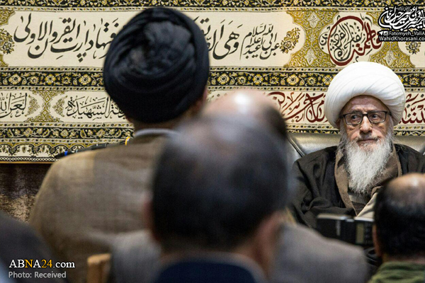 آیت الله وحید خراسانی: درباره حضرت زهرا(س) کوتاهی کردیم/ گزارش وزیر کشور به مرجعیت از سطح کمی و کیفی مراسم پیاده روی اربعین