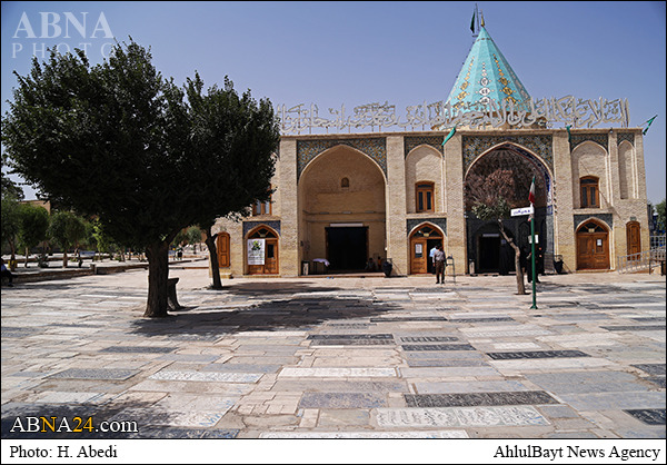 آیین غبارروبی آستان مقدس امامزاده علی بن جعفر(ع) قم برگزار شد