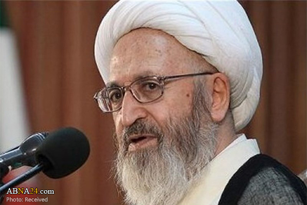 آیت‌الله‌ سبحانی: نغمه‌های روح‌بخش مرحوم مظاهری به جوانان روح ایمان و تقوا می‌بخشید