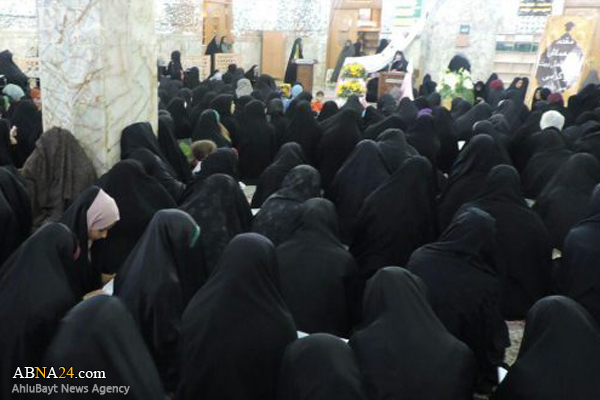 نماز زیباترین جلوه بندگی در سیره فاطمی است