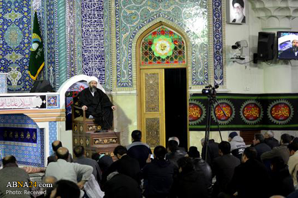 وجود مقدس حضرت زهرا(س) الگوی ولایتمداری و ولایت پذیری محض بود