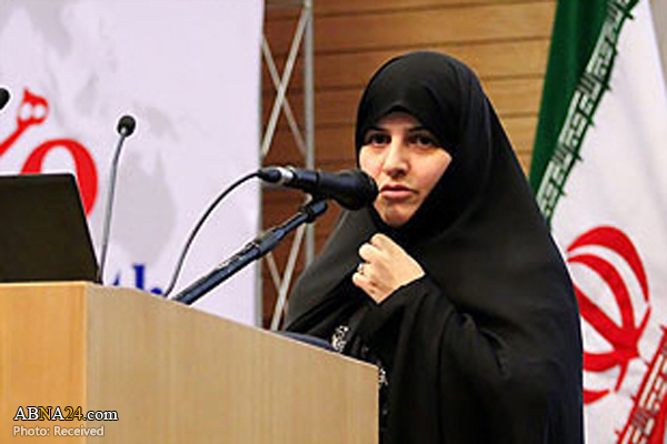 مسئولیت سنگین انقلابی‌گری بر عهده خانواده شهدا است