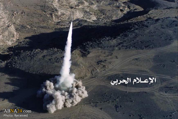 لحظه شلیک موشک "بدر ۱" یمن به شرکت آرامکوی عربستان + فیلم