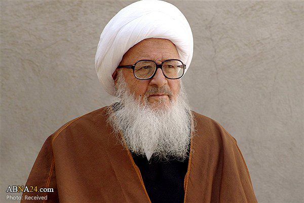 آیت الله وحید خراسانی: مسئولان به فکر ازدواج و اشتغال جوانان باشند