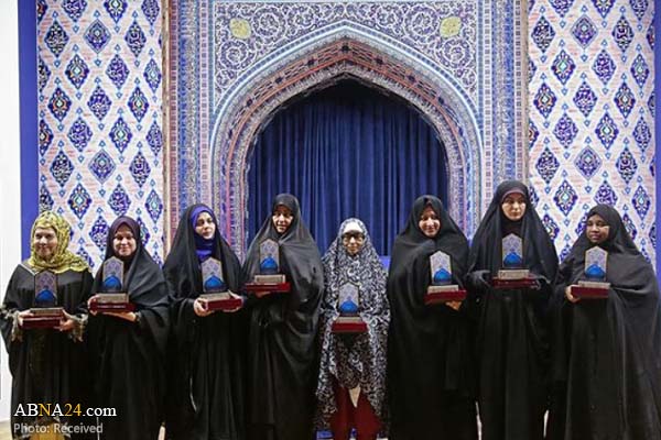 تقدیر از 2 عضو مجمع جهانی اهل‌بیت(ع) در همایش جایزه جهانی گوهرشاد