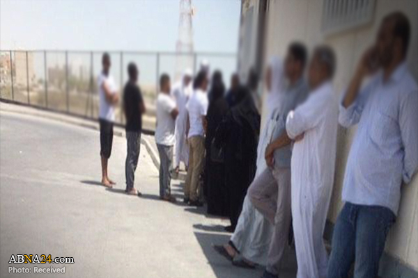 انتظار چندین ساعته خانواده‎ها برای دیدار با زندانیان انقلابی در بحرین