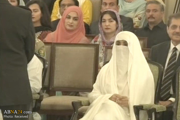 عکس/ پوشش جالب همسر نخست وزیر جدید پاکستان