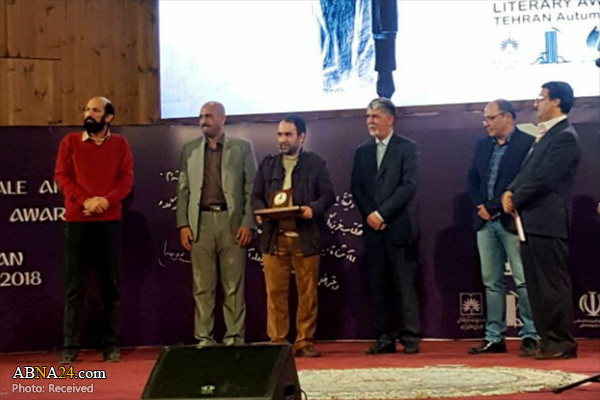 رضا امیرخانی جایزه میلیونی خود را به معلمان اهل سنت تقدیم کرد