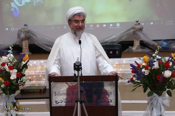 مرکز تعلیمات اسلامی واشنگتن: مسلمانان با رعایت موازین شرعی در شادی سال نو مسیحیان مشارکت کنند