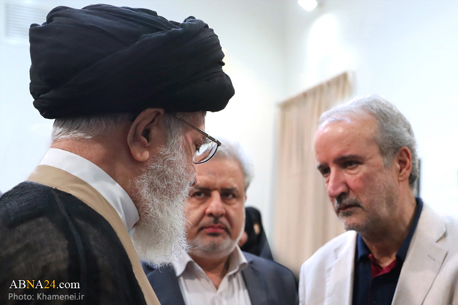 تقدیر رهبر معظم انقلاب از فعالیت‌های مدیر دفتر ادبیات و هنر مقاومت حوزه هنری + عکس