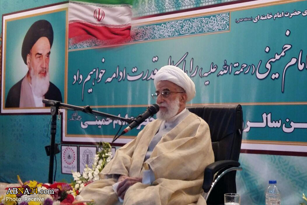 دولتمردان آمریکا در اداره کشور خودشان مانده‌اند/ از قدرت اسلام ناامید نشویم