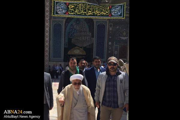 زیارت آیت الله جنتی در حرم امامین عسکریین(ع) +عکس 