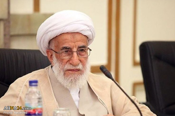 آیت الله جنتی: مسئولان بر توان داخلی توجه ویژه داشته باشند/ آمریکا با ایران وارد جنگ نمی‌شود