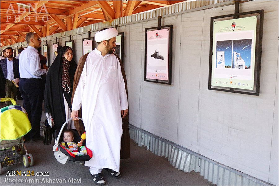 گزارش تصویری/ نمایشگاه آثار منتخب جشنواره بین المللی کاریکاتور روز جهانی قدس در قم