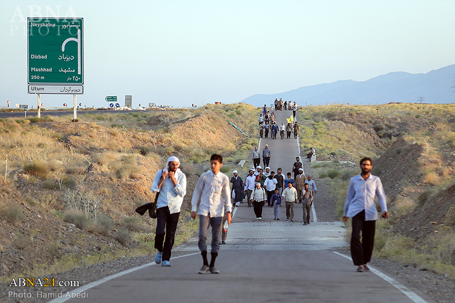 آیین پیاده‌روی دهه پایانی ماه صفر در جاده‌های منتهی به مشهد برگزار می‌شود
