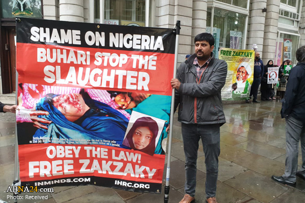  تجمع طرفداران شیخ زکزکی مقابل سفارت نیجریه در لندن + عکس