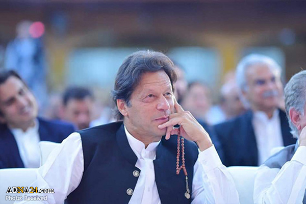 «عمران خان» همچنان محبوب‌ترین شخصیت سیاسی پاکستان