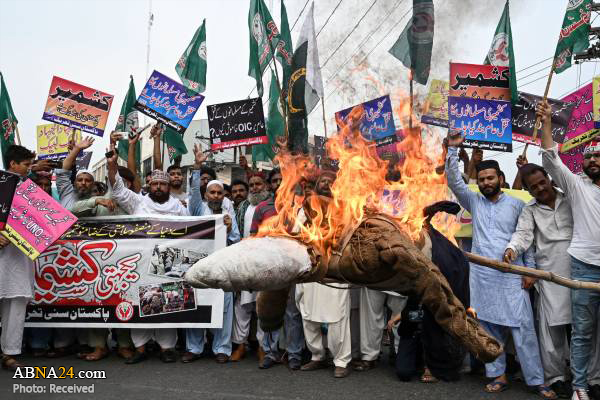 تظاهرات مردم پاکستان و کشمیر در اعتراض به لغو وضعیت ویژه جامو و کشمیر + تصاویر
