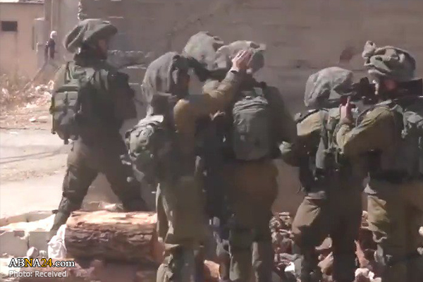 توسری خوردن نظامیان صهیونیست از مافوق به علت فرار از مقابل فلسطینی‌ها + فیلم