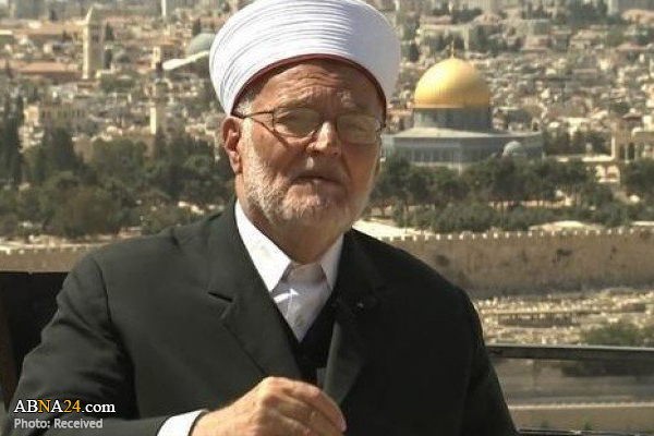 خطیب مسجدالاقصی: دلالان فروش زمین‌های قدس به صهیونیست‌ها خائن و مجرم هستند 