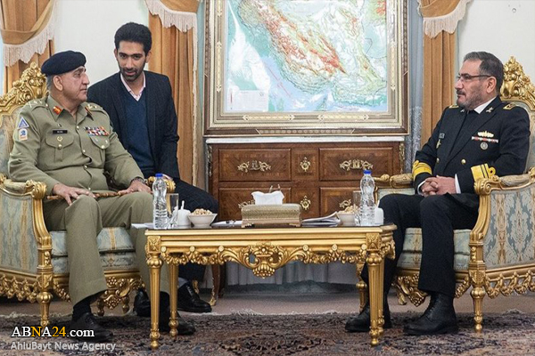 شمخانی: کشورهای اسلامی با فشار همه جانبه بر آل سعود جلوی نسل کشی در یمن را بگیرند