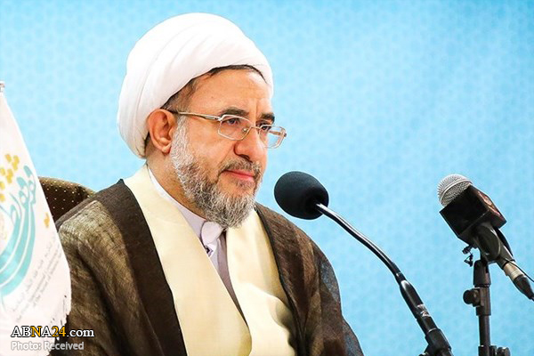 آیت‌الله اراکی: قلب جهان اسلام از اختلافات میان امت اسلامی جریحه‌دار است

