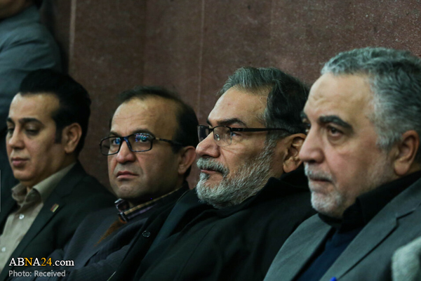 حضور "شمخانی" در مجلس ختم دو تن از جانباختگان سقوط هواپیما/ نیرو‌های مسلح ایران داغدار اصلی این سوگ ملی هستند
