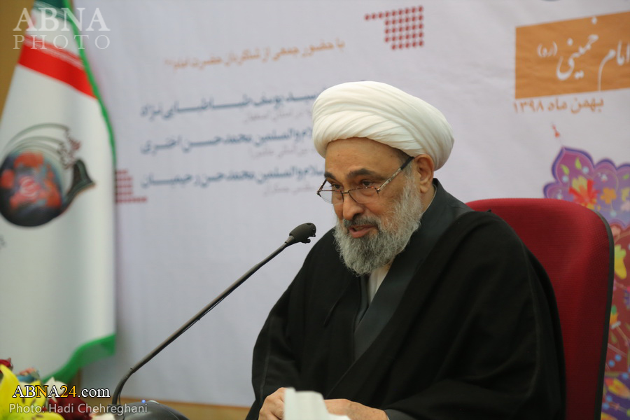 روایتی از نحوه حضور رهبر انقلاب در مسجد جمکران