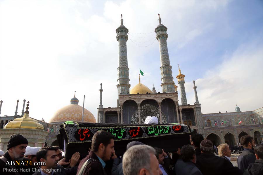 گزارش تصویری/ مراسم تشییع پیکر آیت‌الله طبرسی با حضور دبیرکل مجمع جهانی اهل‌بیت(ع) در قم