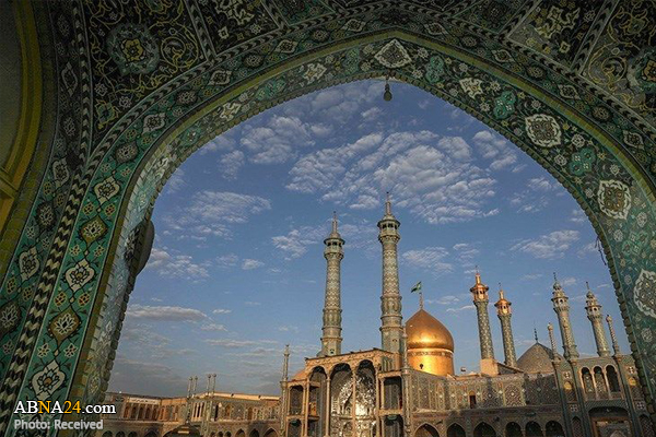 نمازهای جماعت و مراسمات مذهبی حرم حضرت معصومه(س) تعطیل شد
