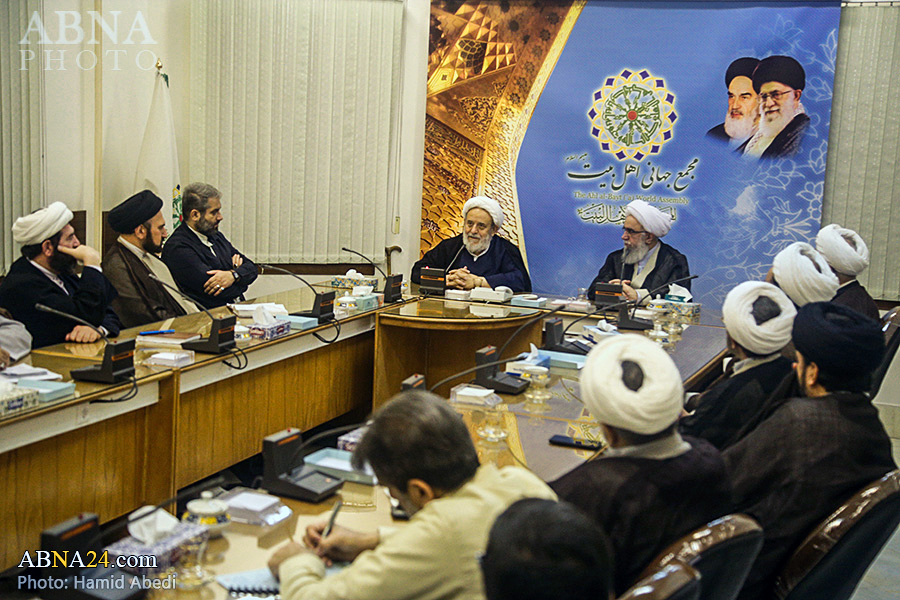 استاد "حسین انصاریان" با دبیرکل و مدیران فرهنگی مجمع جهانی اهل بیت(ع) دیدار کرد