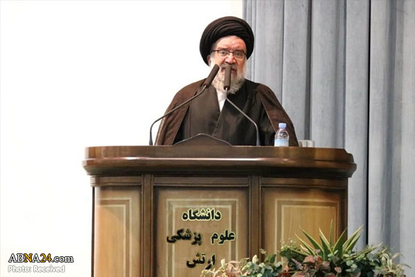 آیت الله خاتمی: هفته دفاع مقدس برای شناخت بیشتر اهداف دشمن و پی بردن به الطاف الهی است