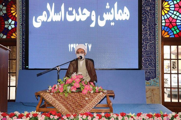 امام جمعه رشت: امروز اندیشه ملت‌های اسلامی غیر از حکام دنیای اسلام است