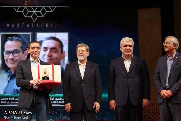 وقتی مبدع واکسن کرونای فایرز در ایران جایزه گرفت
