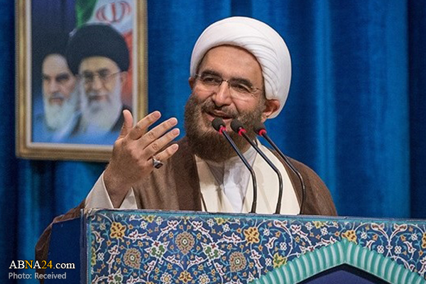 حجت‌الاسلام علی‌اکبری فعالیتی در توییتر ندارد

